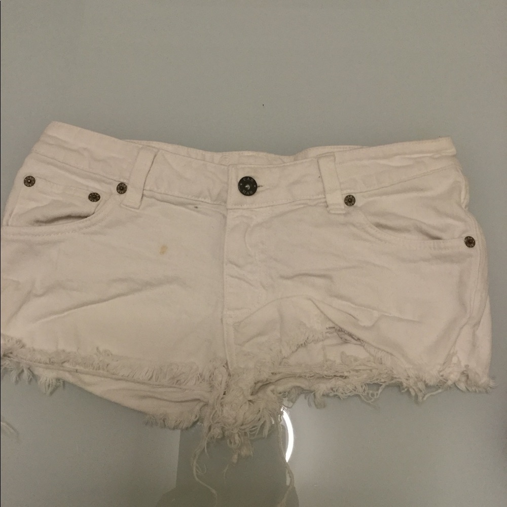 LF White Car Mar Denim Shorts